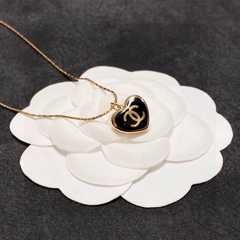 Chanel Necklace 05yxs120